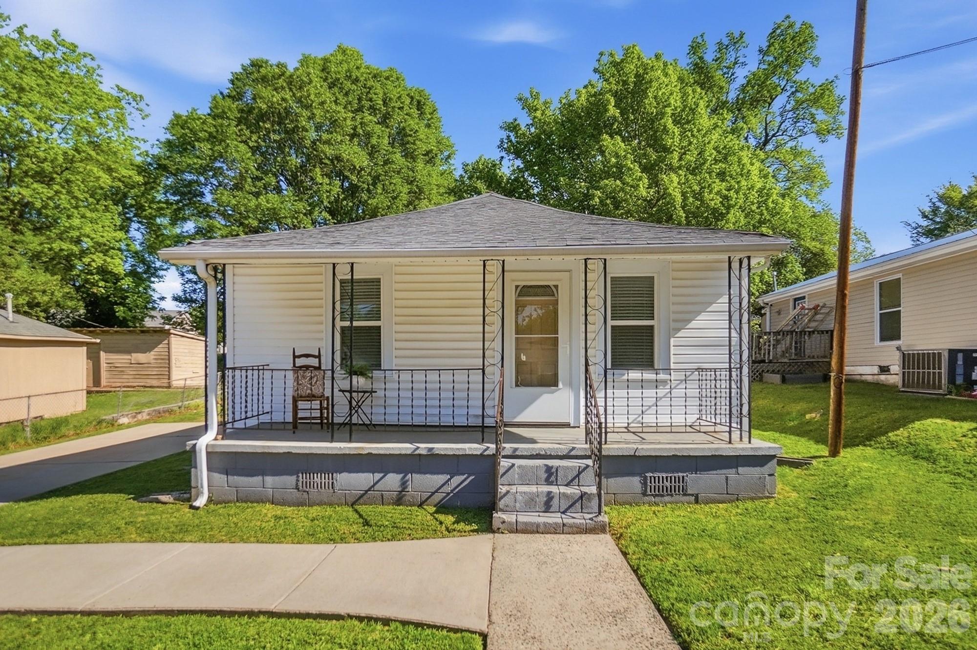 Photo of 2606 E Spencer Avenue, Gastonia, NC 28054