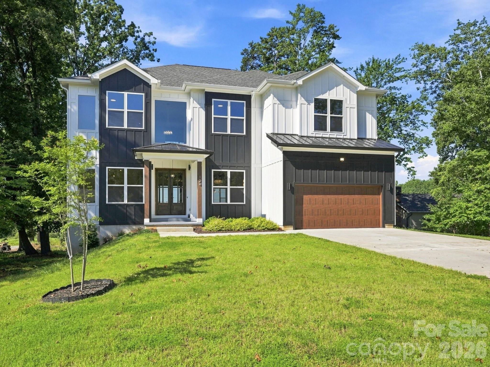 Photo of 124 Clipper Lane, Mooresville, NC 28117