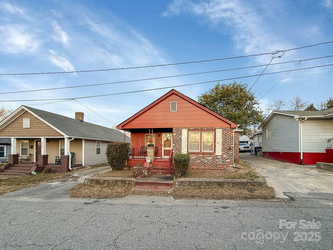 Photo of 630 N Moran Street, Gastonia, NC 28052