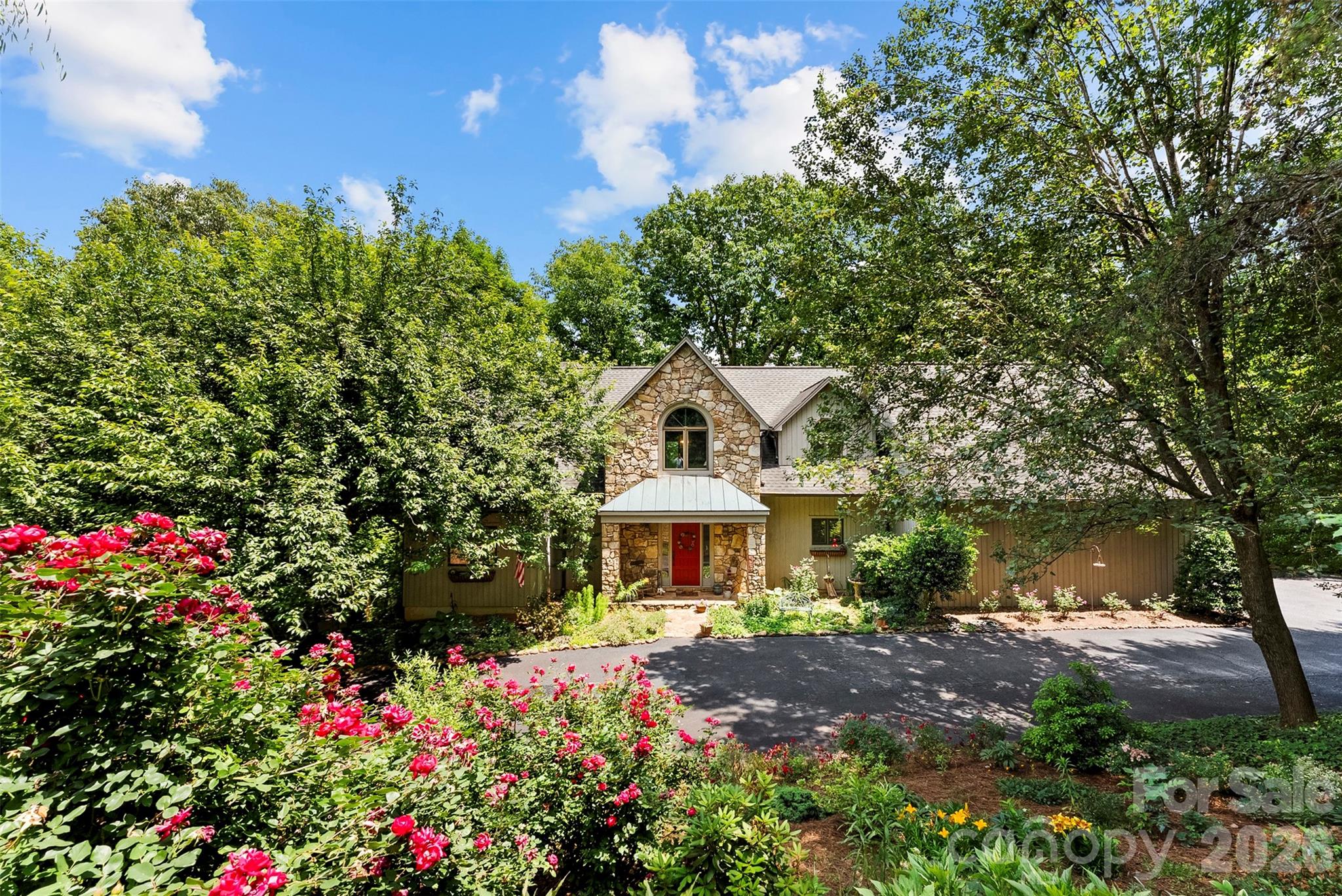 Photo of 304 Eagles Walk, Gastonia, NC 28056
