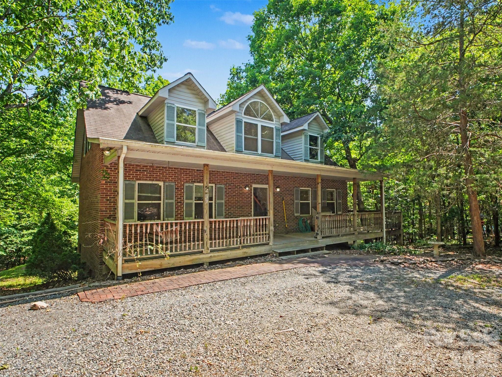 Photo of 11109 Asbury Chapel Road, Huntersville, NC 28078