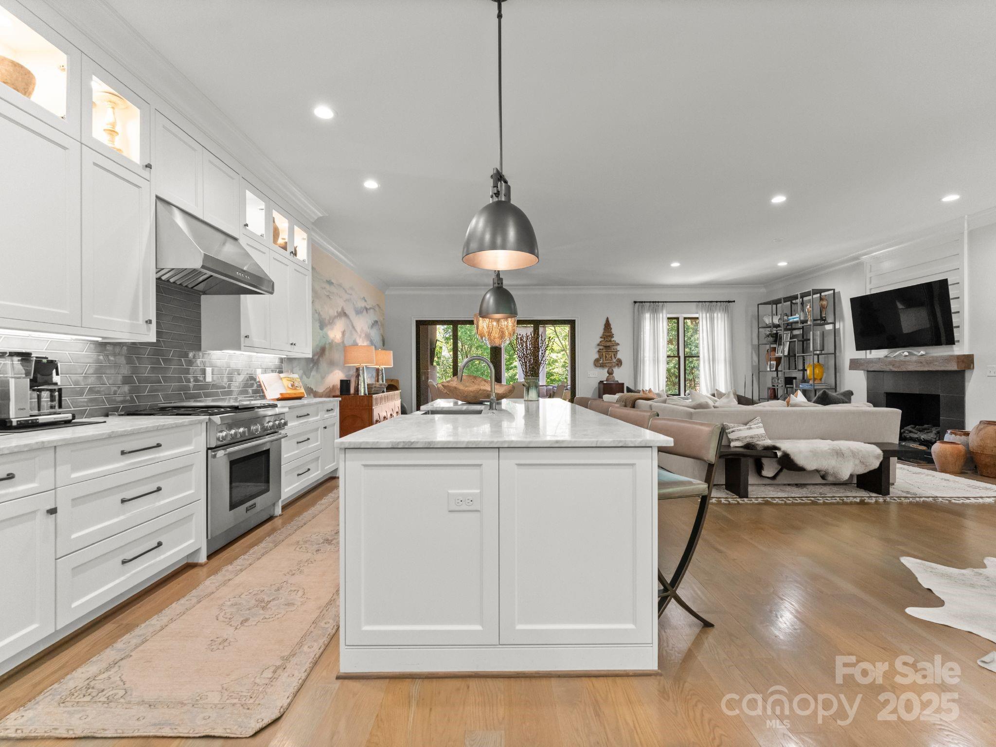 Photo of 1160 S Kings Drive, Charlotte, NC 28207
