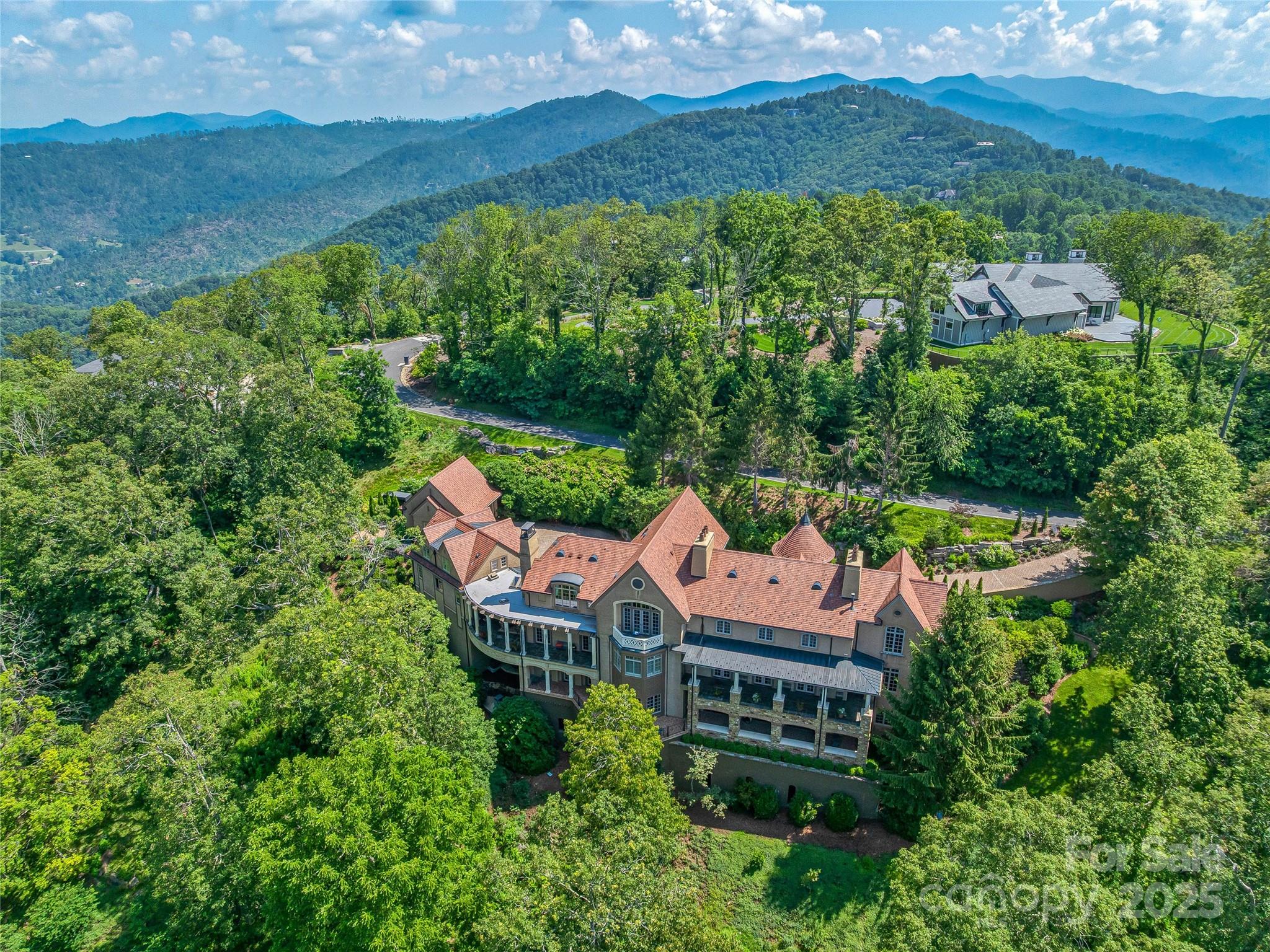 Photo of 234 Skycliff Drive, Asheville, NC 28804