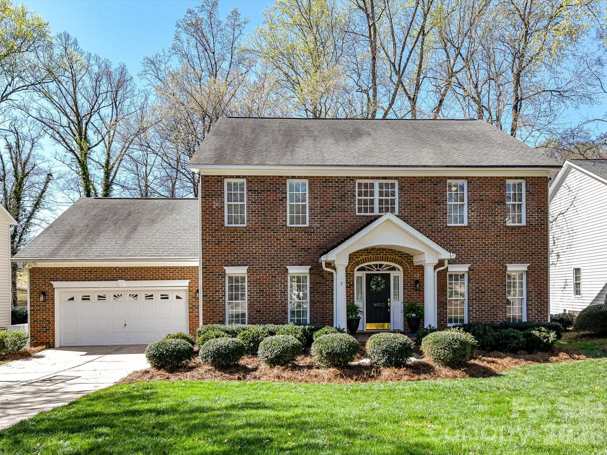 Photo of 16023 Cranleigh Drive, Huntersville, NC 28078