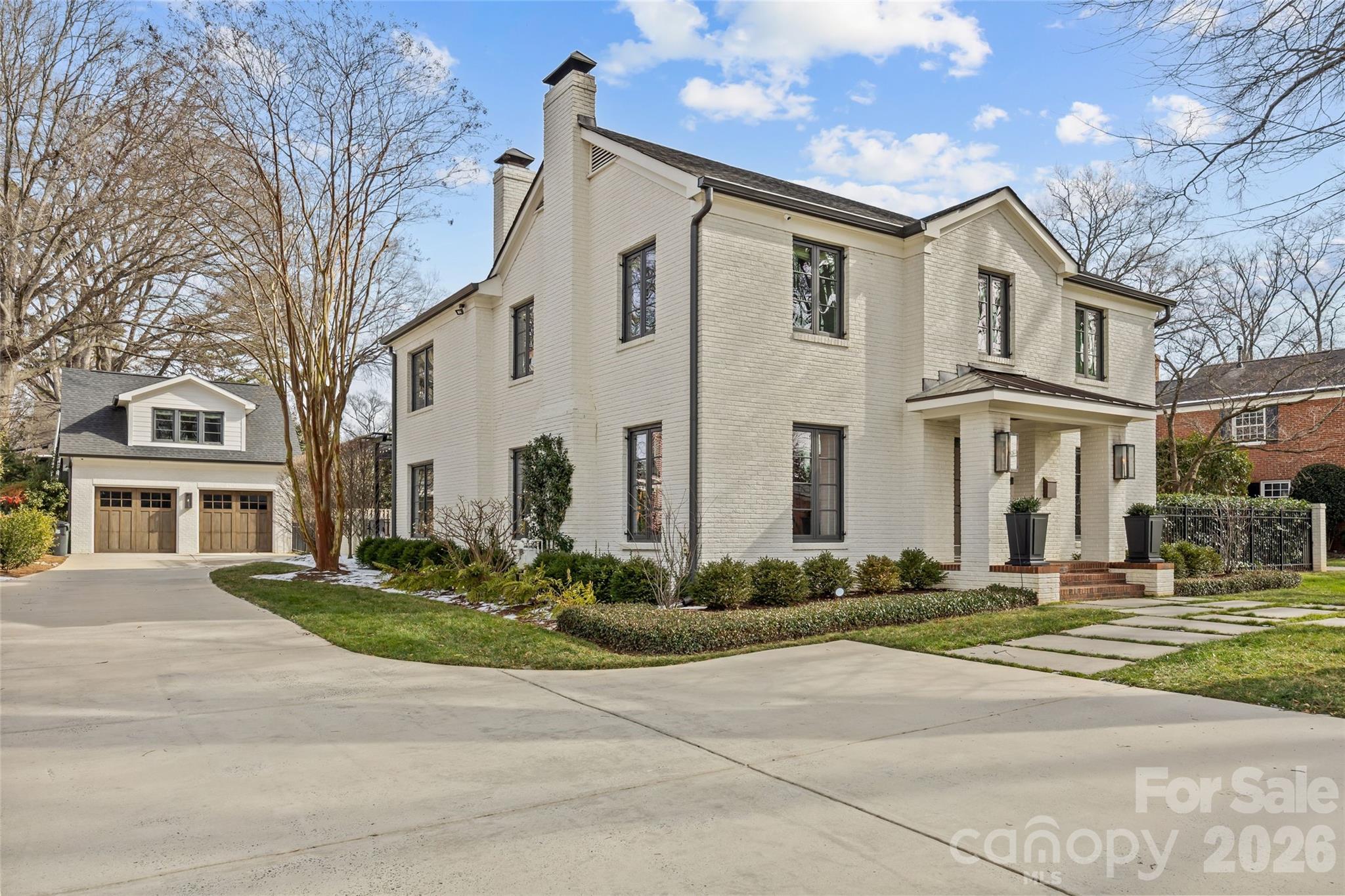 Photo of 1935 Queens Road W, Charlotte, NC 28207