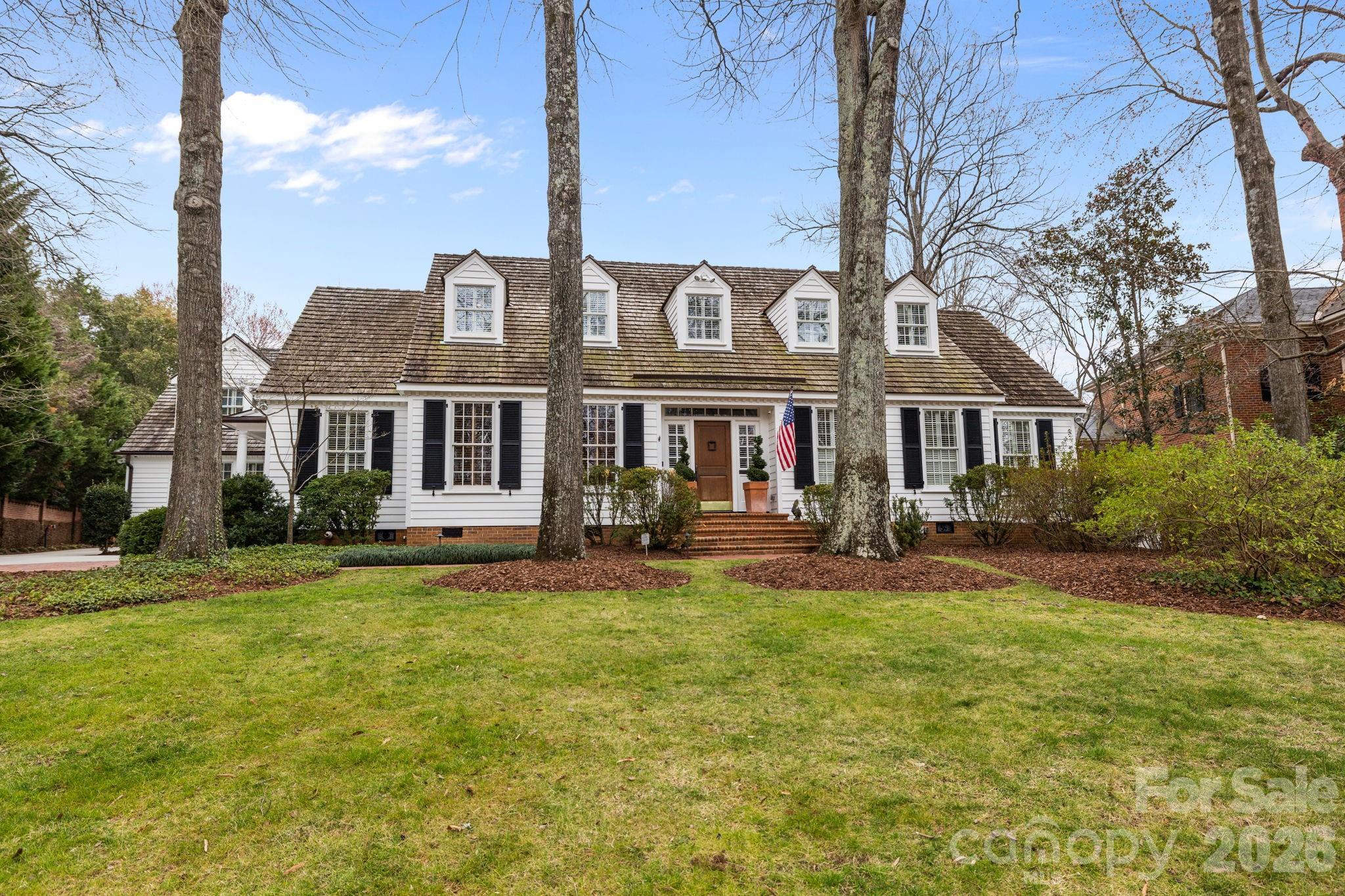 Photo of 1219 Scotland Avenue, Charlotte, NC 28207