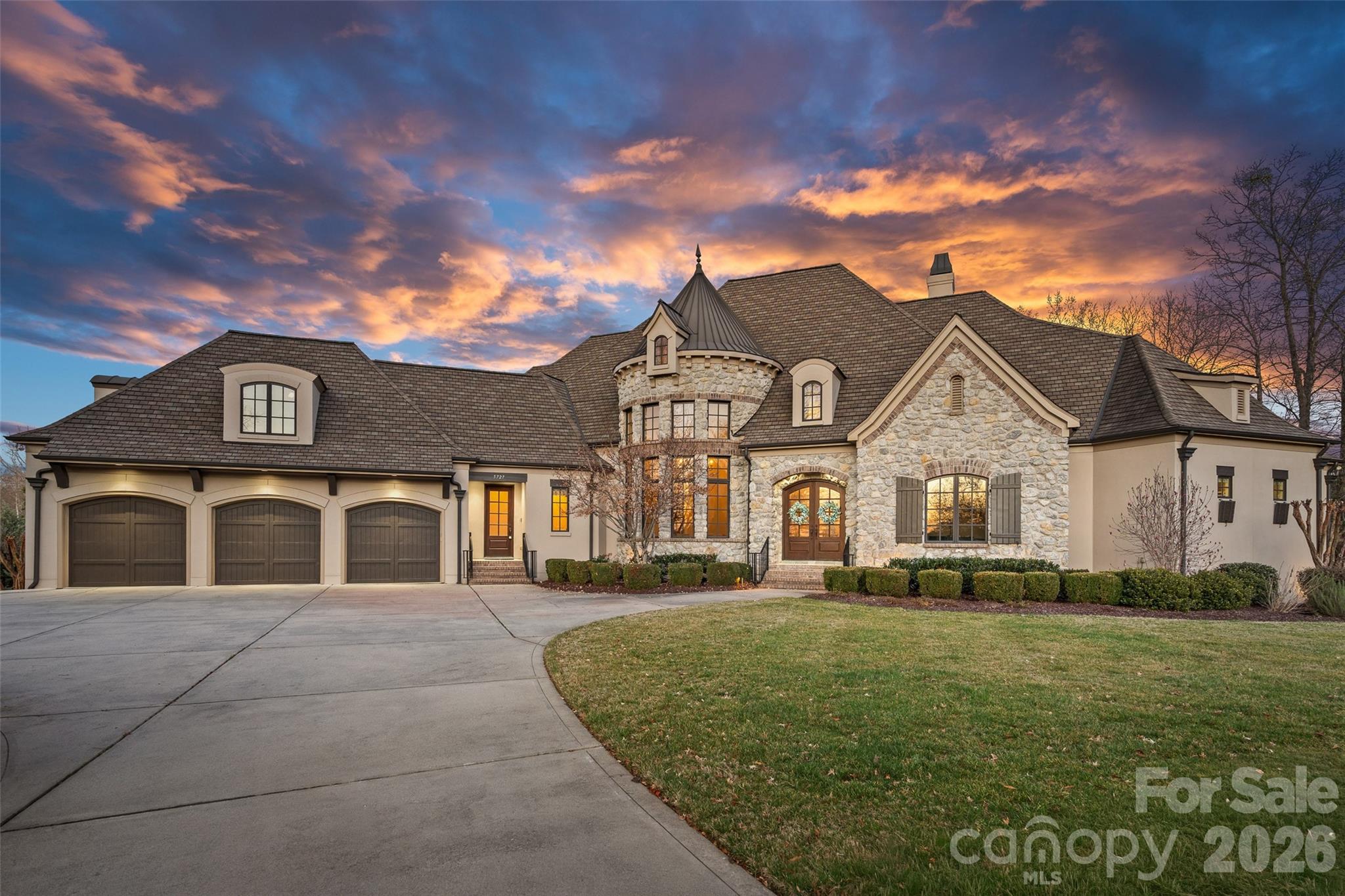 Photo of 5727 Challisford Lane, Charlotte, NC 28226