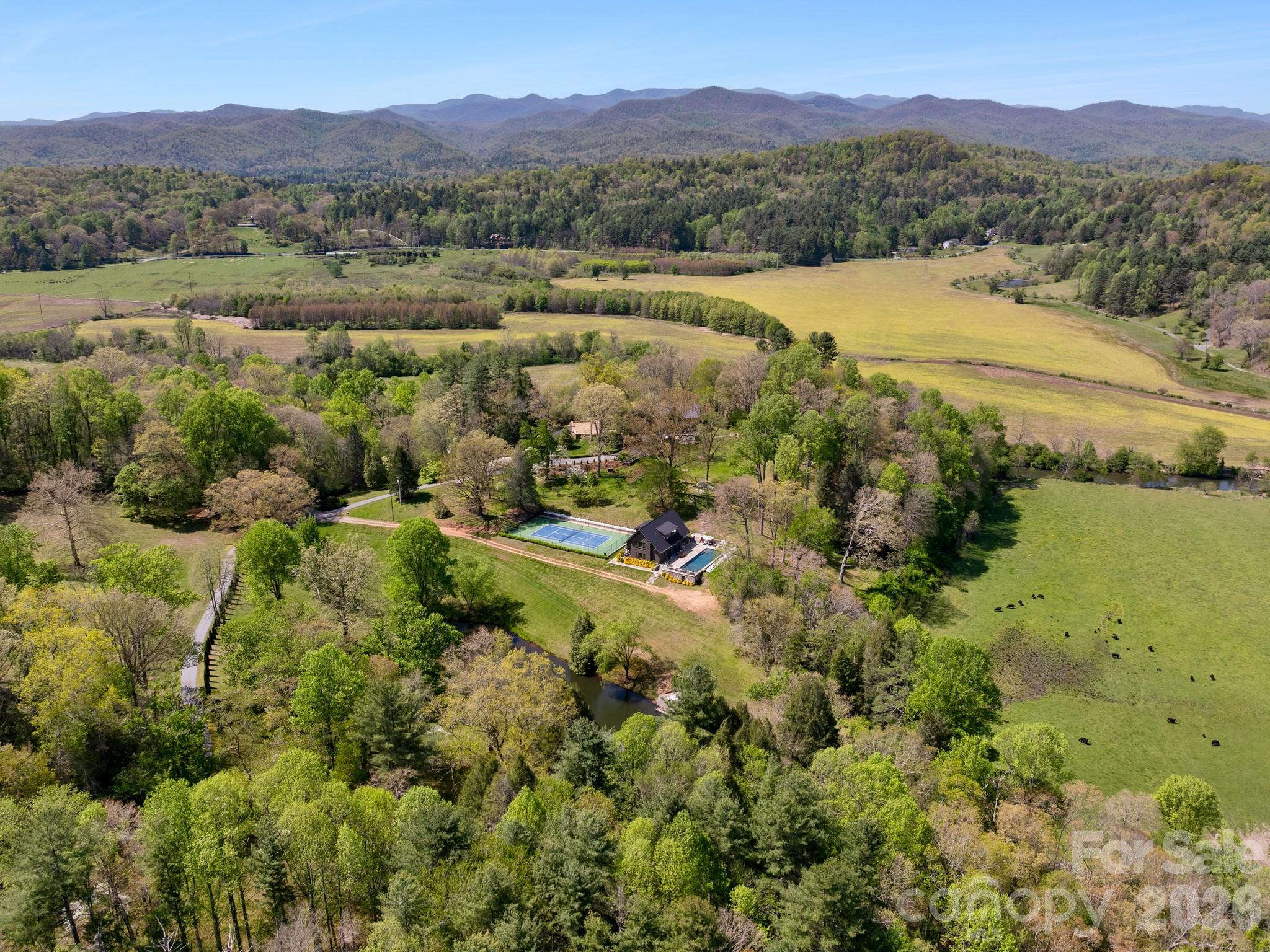 Photo of 3903 Island Ford Road, Brevard, NC 28712