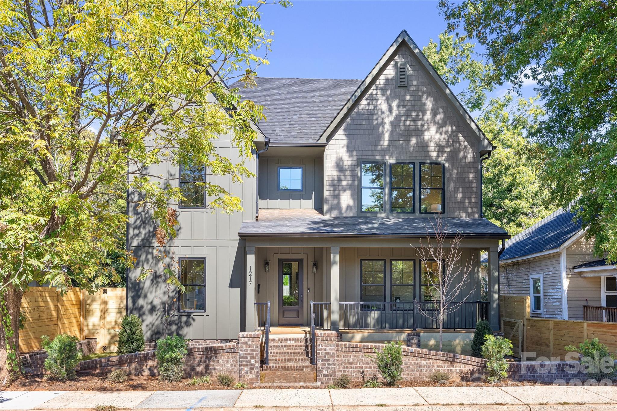Photo of 1217 Parkwood Avenue, Charlotte, NC 28205