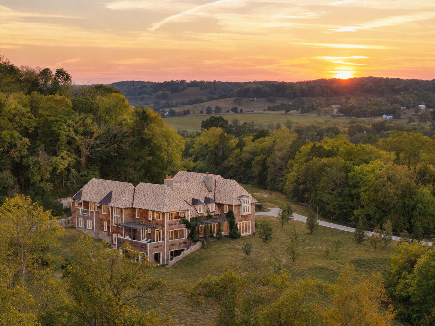 Photo of 4257 Old Hillsboro Road, Franklin, TN 37064