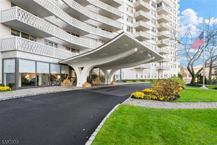 Photo of 2000 Linwood Ave #9W, Fort Lee Boro, NJ 07024