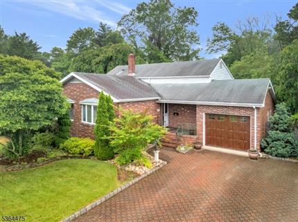 Photo of 605 Beechwood Ave, Middlesex Boro, NJ 08846
