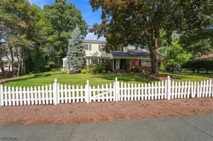 Photo of 327 North Ave, Fanwood Boro, NJ 07023