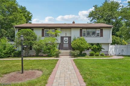 Photo of 239 Homestead Rd, Paramus Boro, NJ 07652