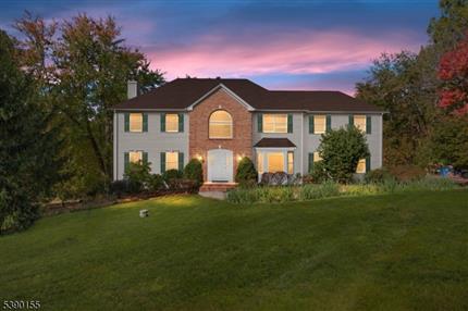 Photo of 5 Sky View Garden Rd, Clinton Twp., NJ 08833