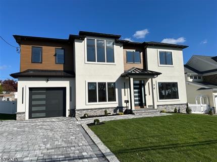 Photo of 70 Anderson Dr, Clifton City, NJ 07013