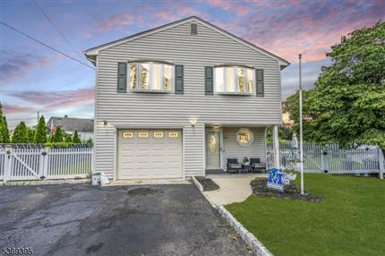 Photo of 557 Howard Ave, Middlesex Boro, NJ 08846