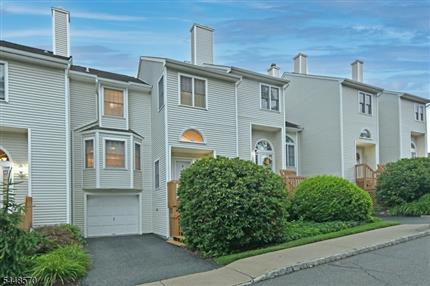 Photo of 6 Erin Way, Lincoln Park Boro, NJ 07035