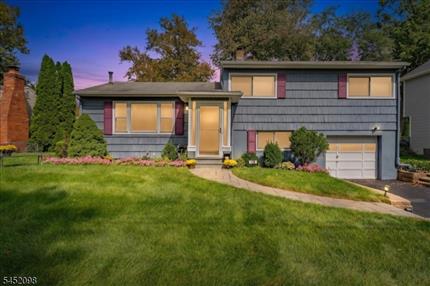 Photo of 130 South Glenwood Road, Fanwood Boro, NJ 07023