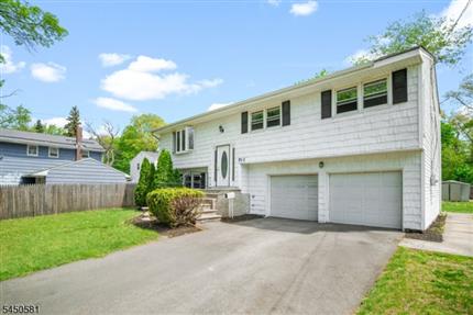 Photo of 911 Plainfield Ave, Plainfield City, NJ 07060