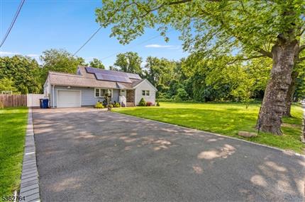 Photo of 132 Parkside Rd, Plainfield City, NJ 07060
