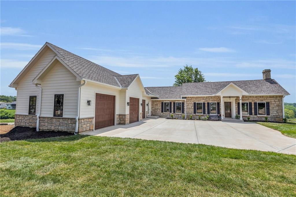 Photo of 12811 W 71st Street, Shawnee, KS 66216