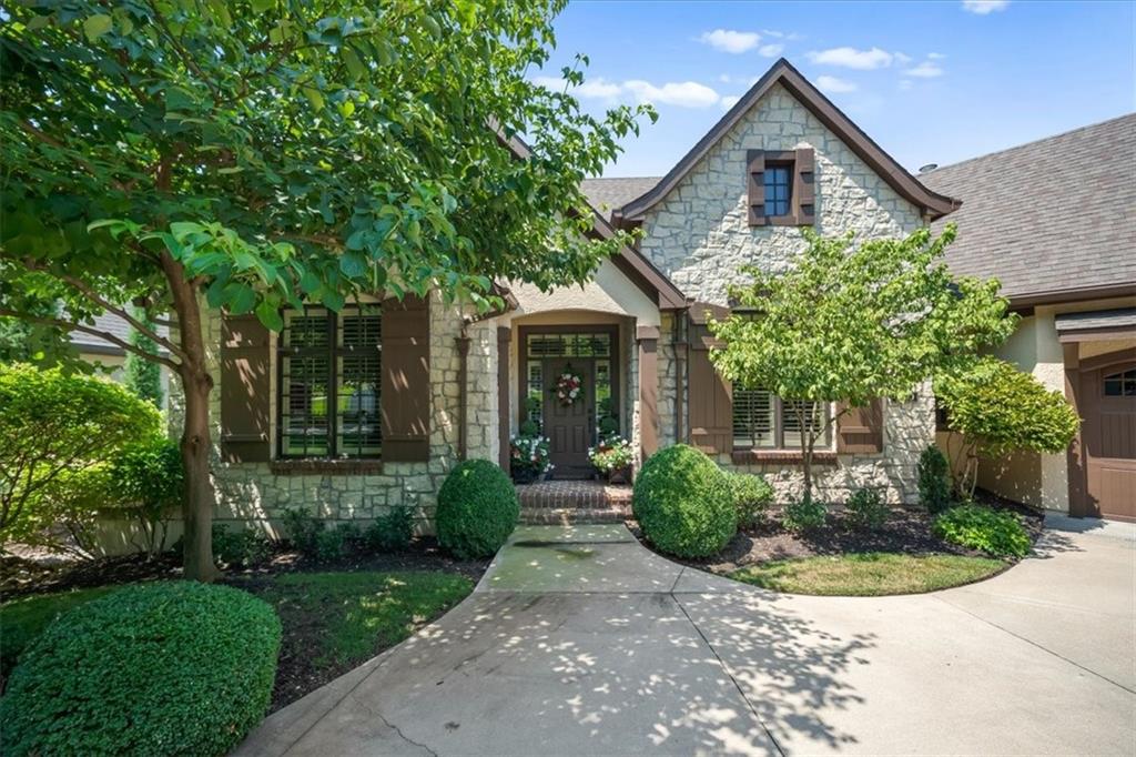 Photo of 8604 N MARSH Avenue, Kansas City, MO 64157