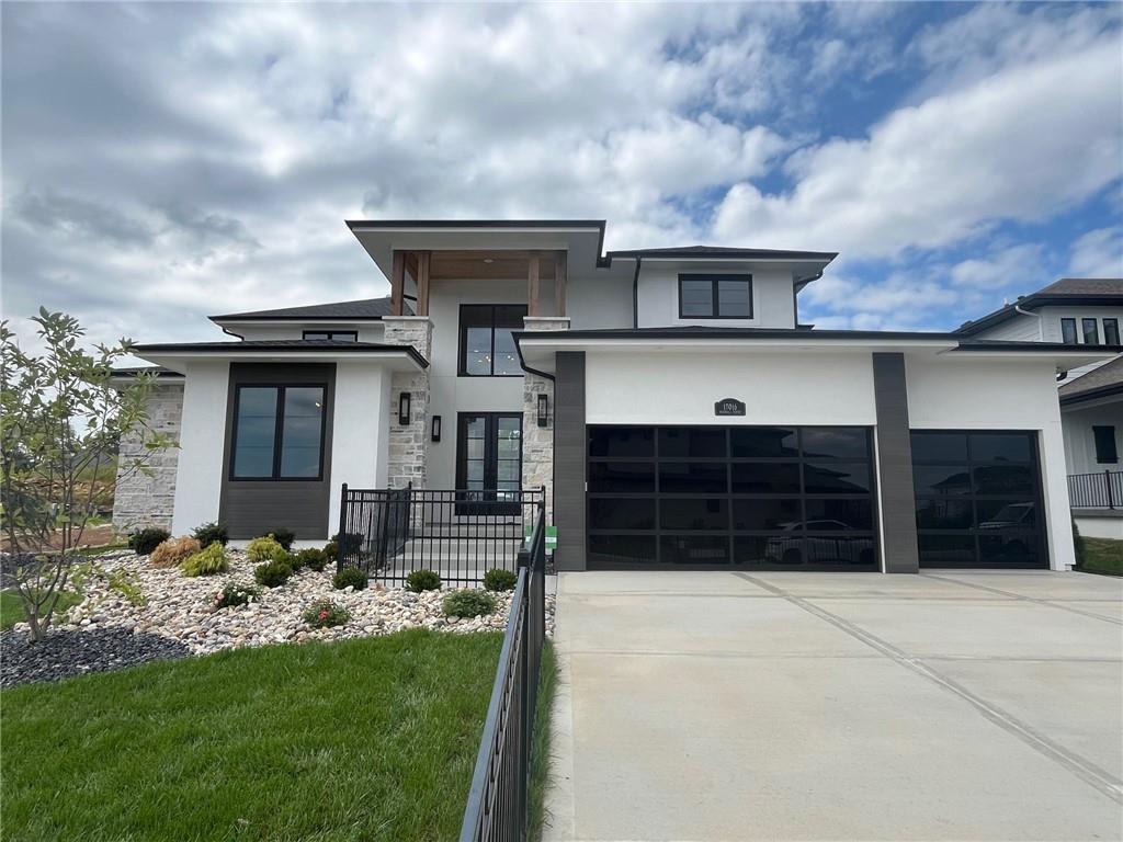 Photo of 17016 Rosehill Street, Overland Park, KS 66221