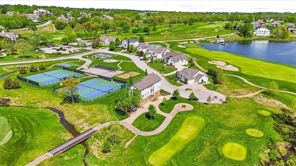 Photo of 10875 Allen Way, Parkville, MO 64152