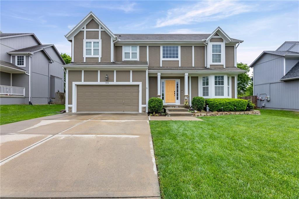 Photo of 645 E Mockingbird Street, Gardner, KS 66030