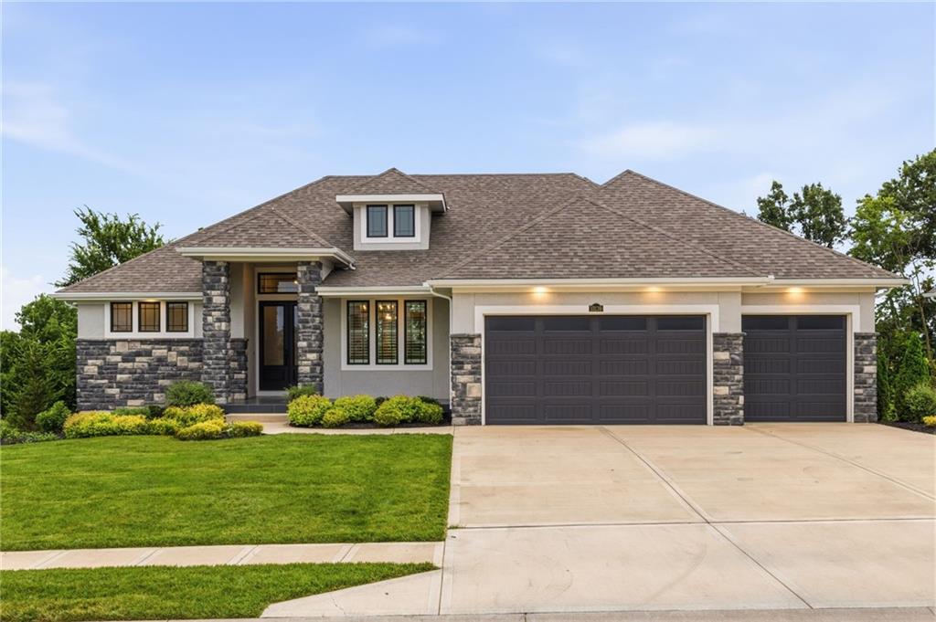 Photo of 10139 N Kansas Court, Kansas City, MO 64155
