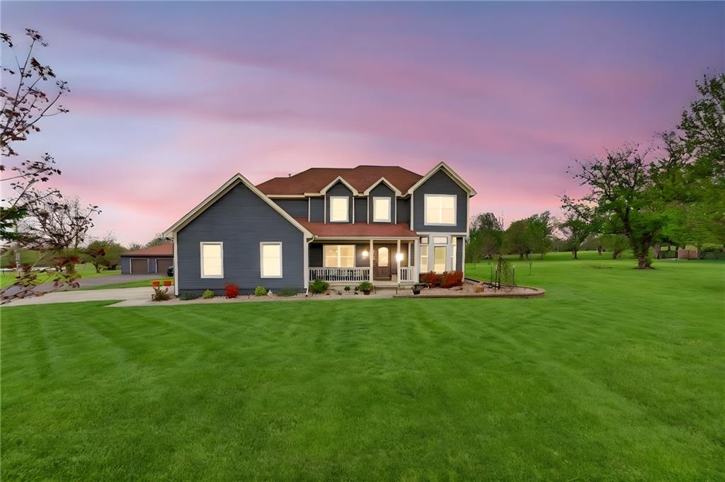 Photo of 905 Florence Avenue, Raymore, MO 64083