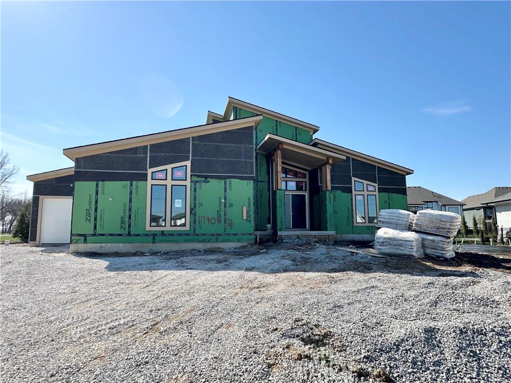 Photo of 17404 Bluejacket Street, Overland Park, KS 66221