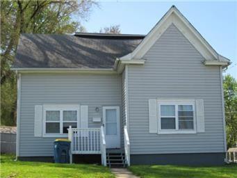 Photo of 203 E Pine Street, Liberty, MO 64068