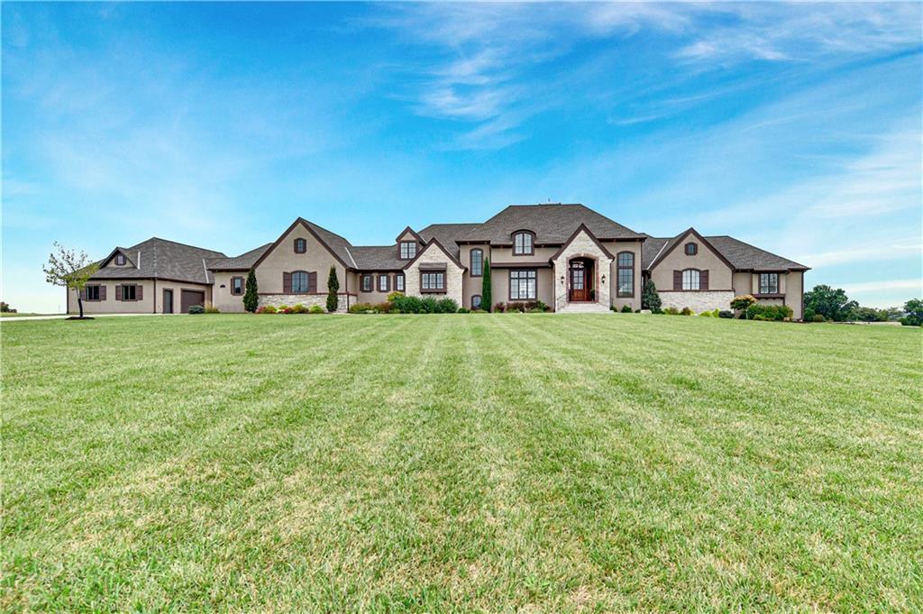 Photo of 18111 Melrose Drive, Overland Park, KS 66013