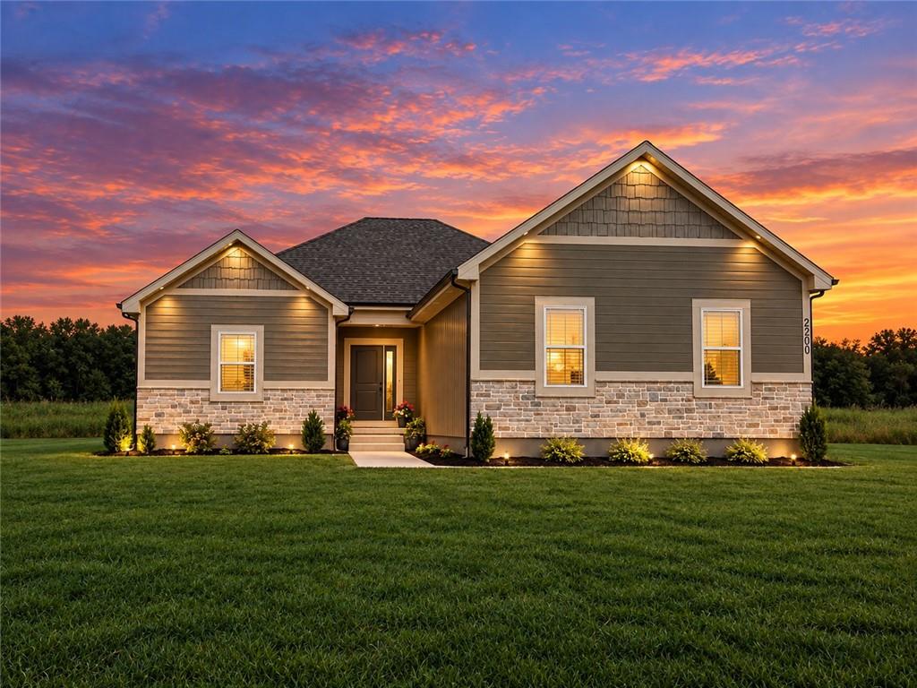 Photo of 2200 S Quail Drive, Independence, MO 64057