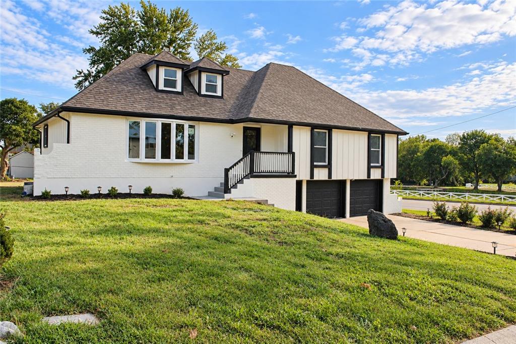 Photo of 16001 E 30 Street, Independence, MO 64055