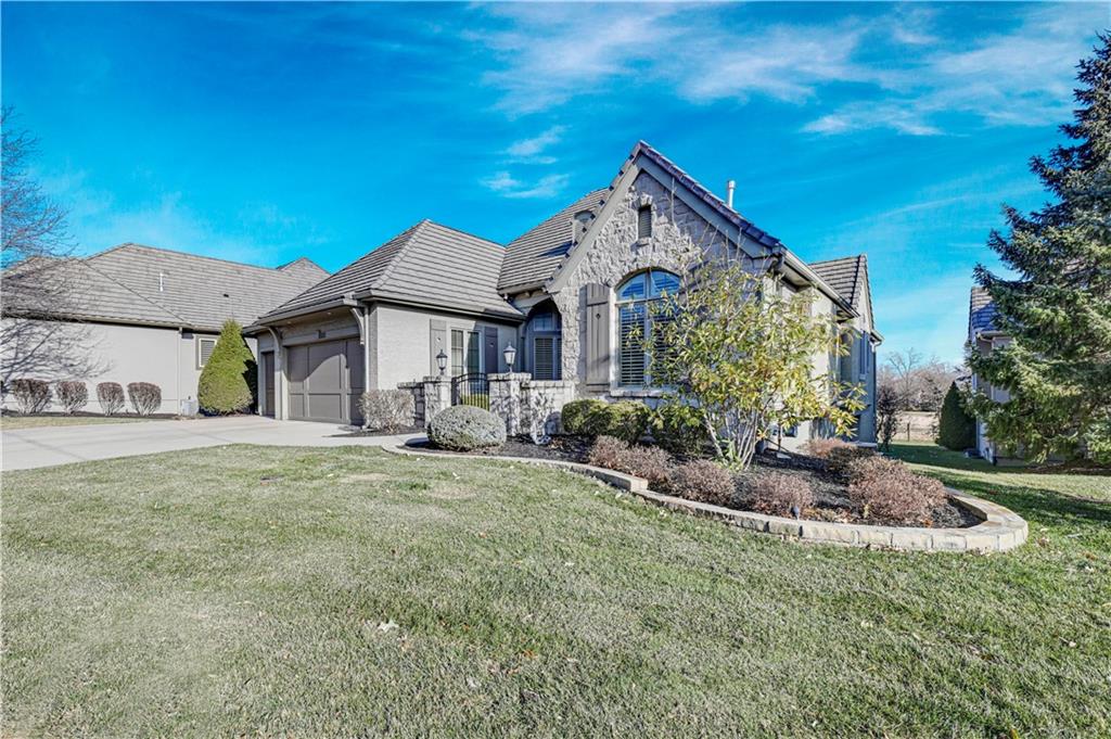 Photo of 14001 Nicklaus Drive, Overland Park, KS 66223