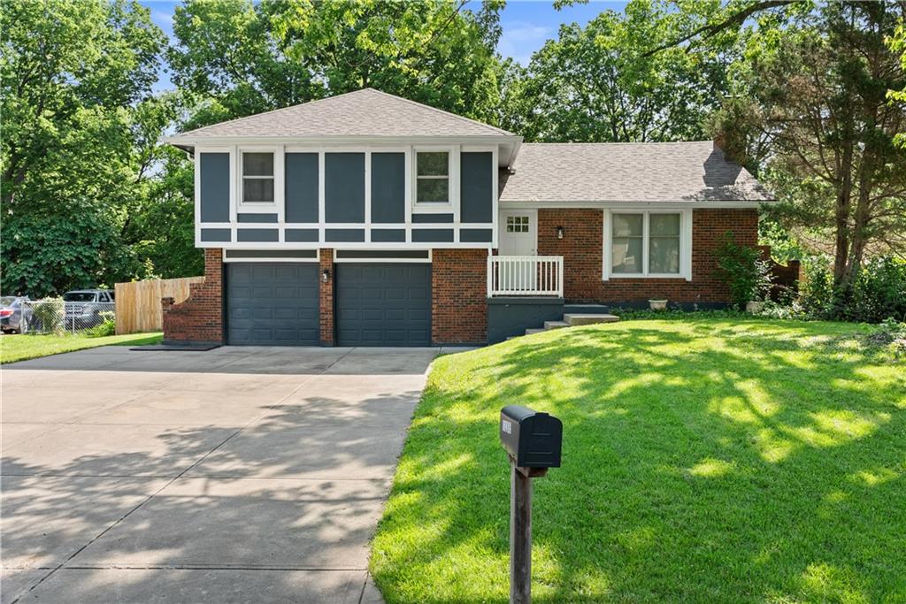 Photo of 13205 Overhill Rd. Road, Grandview, MO 64030