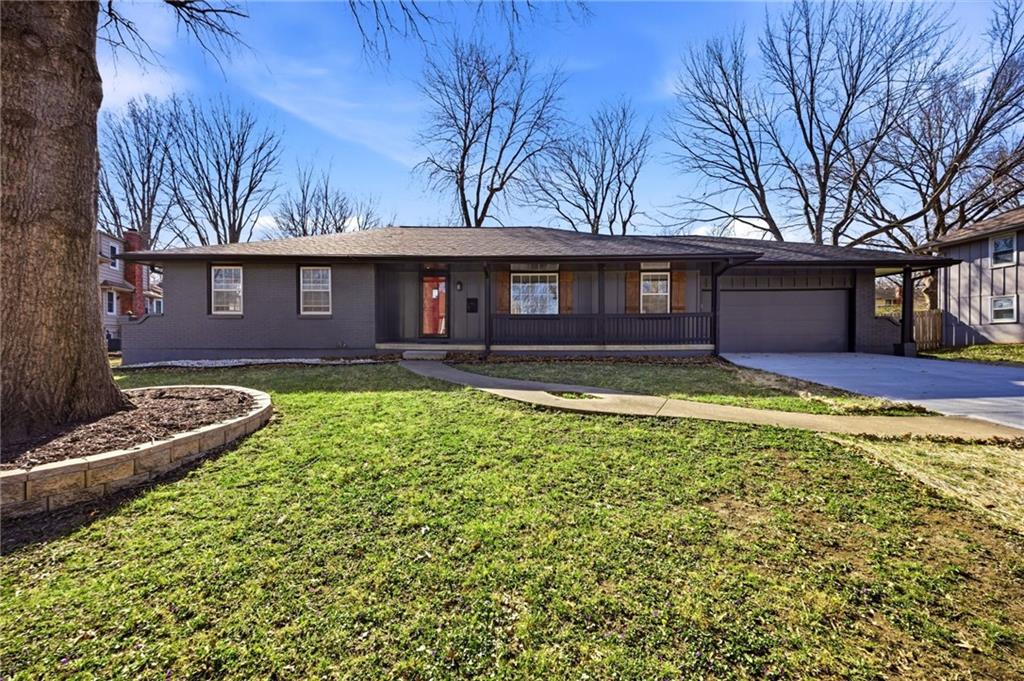Photo of 12718 Crystal Avenue, Grandview, MO 64030