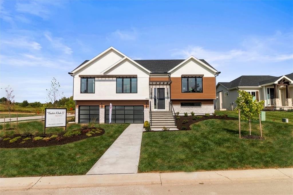 Photo of 4313 SE Adams Drive, Blue Springs, MO 64014