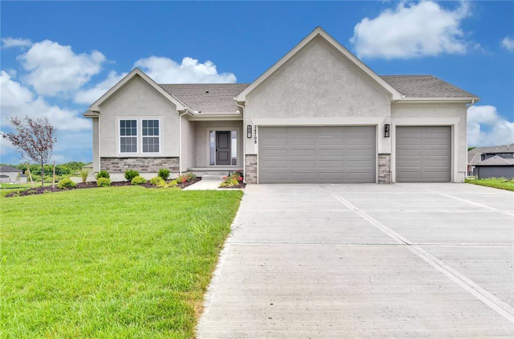 Photo of 6045 Apache Drive, Shawnee, KS 66226