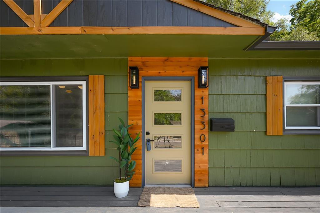 Photo of 13301 10th Street, Grandview, MO 64030