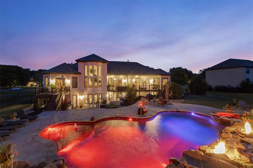 Photo of 15348 Carter Road, Overland Park, KS 66221