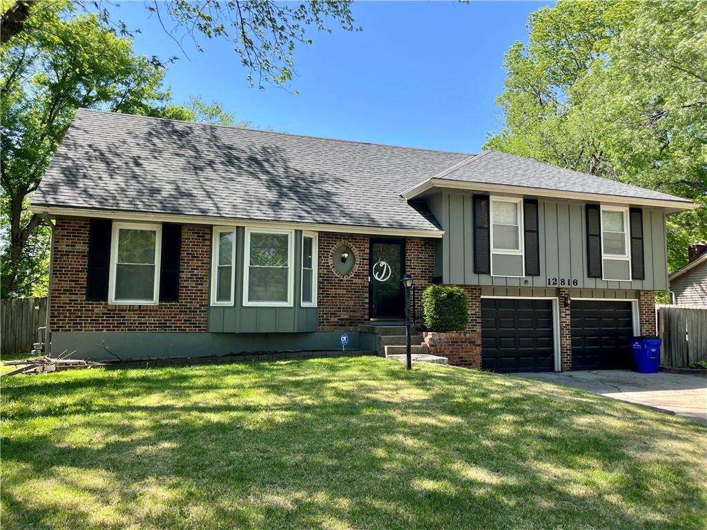 Photo of 12816 Byars Road, Grandview, MO 64030
