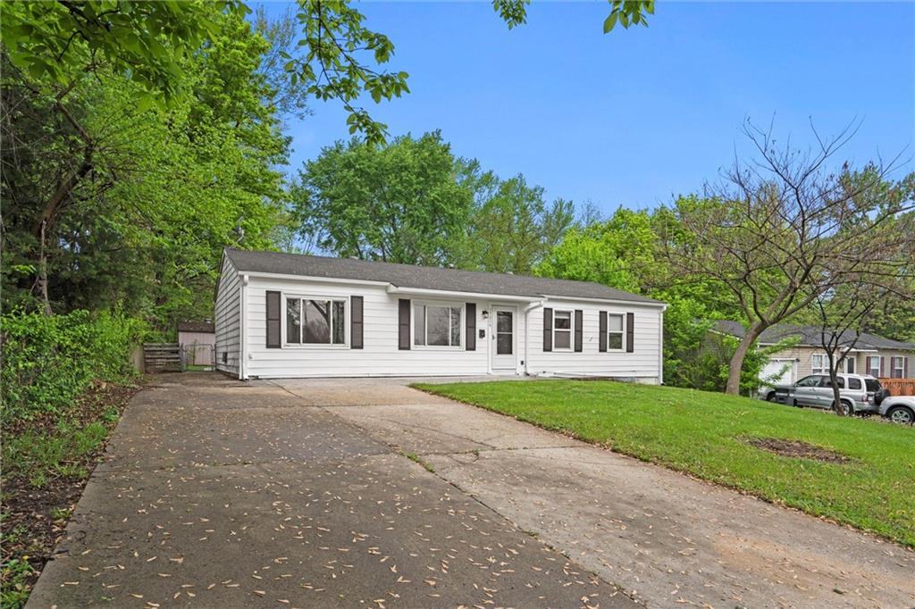 Photo of 15016 Fuller Street, Grandview, MO 64030