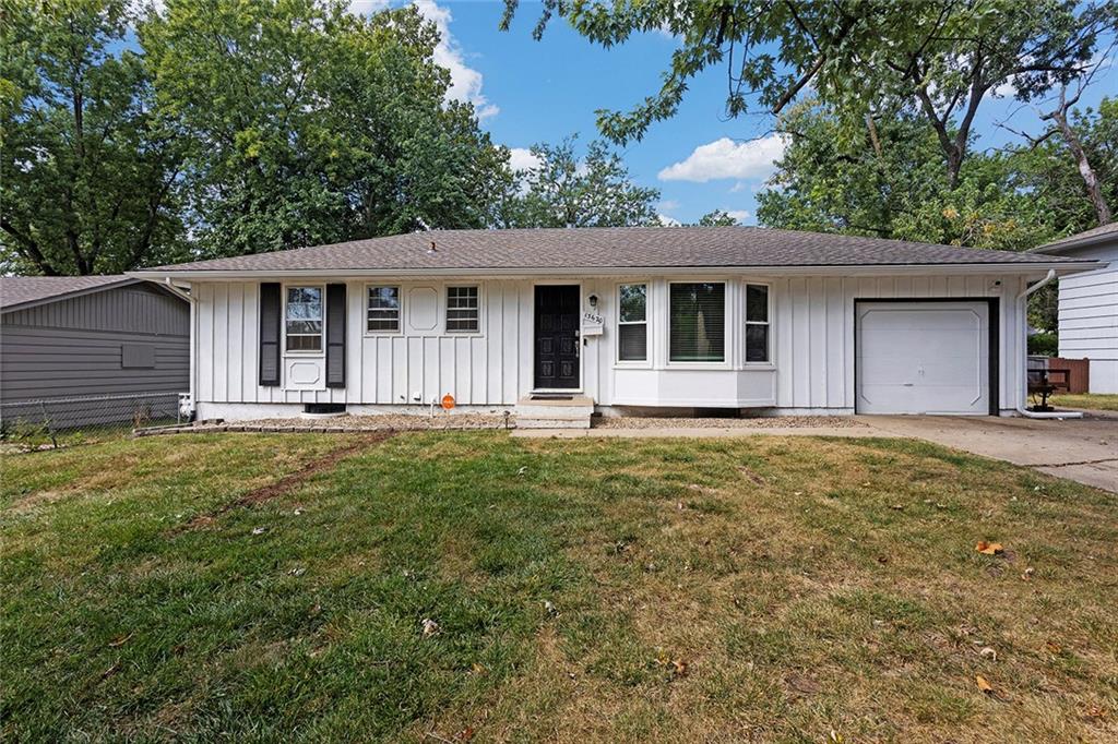 Photo of 13620 Bennington Avenue, Grandview, MO 64030