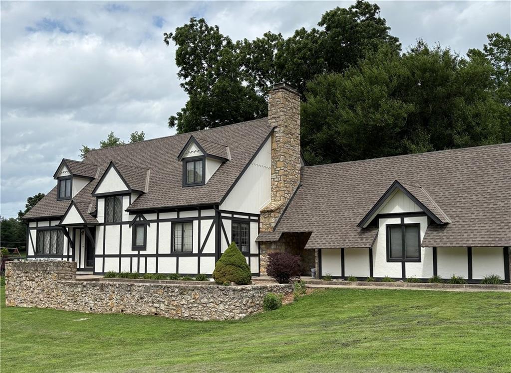 Photo of 5475 Clare Road, Shawnee, KS 66226