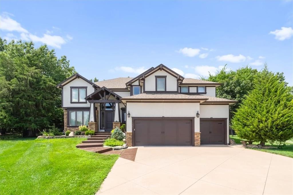 Photo of 6822 Woodstock Court, Shawnee, KS 66218
