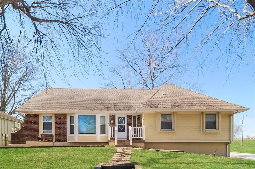 Photo of 12608 Craig Avenue, Grandview, MO 64030